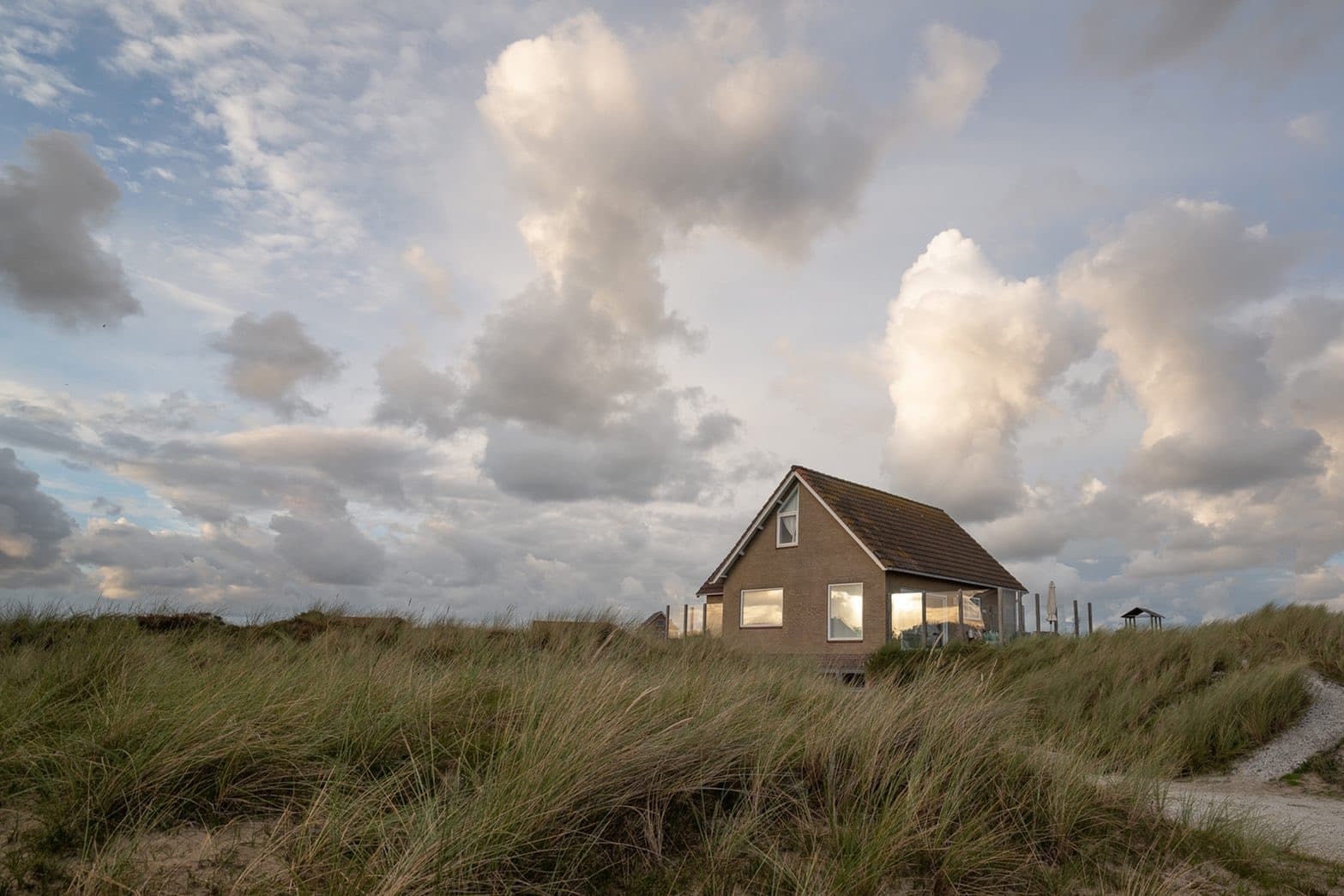 Apenstaartje — vrijstaand huis in de duinen van Midsland aan Zee