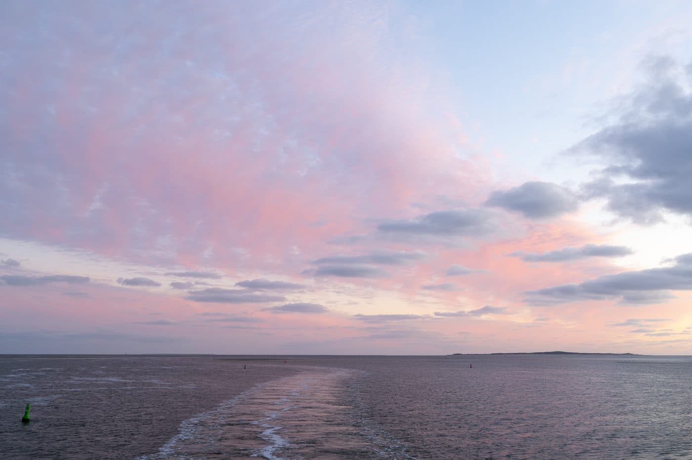 Roze wad bij dageraad Terschelling, Waddeneiland ochtendsfeer